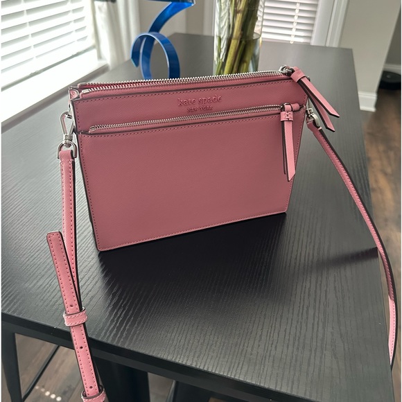 Kate Spade Crossbody Purse - Picture 1 of 2